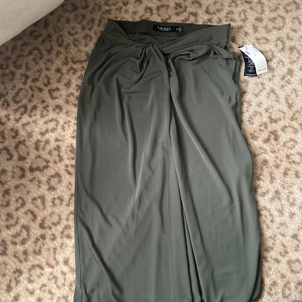 Green knit skirt